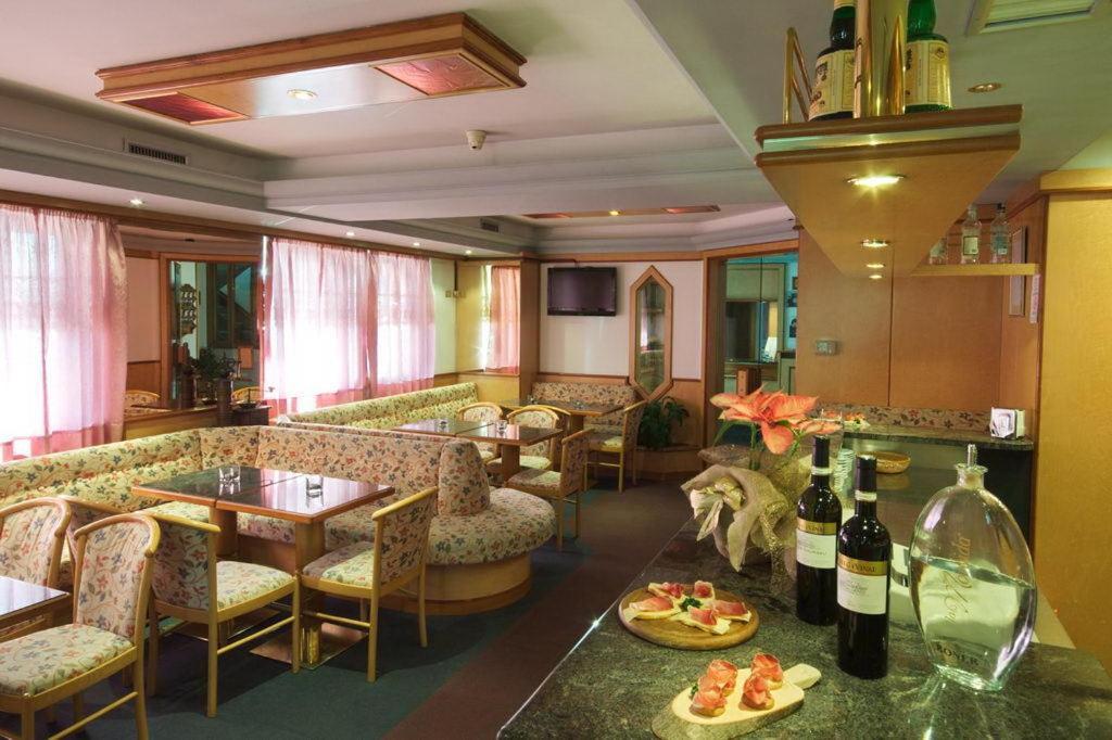 Hotel Vallechiara 모에나 외부 사진